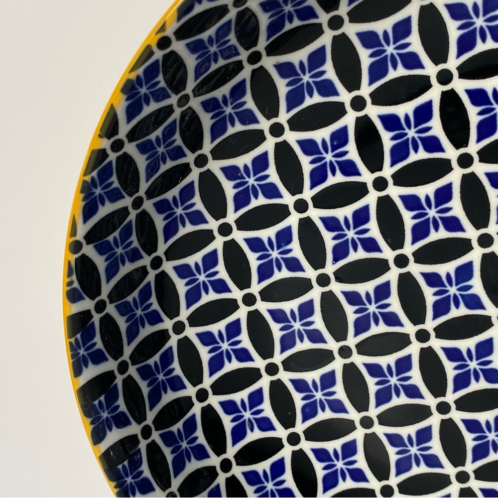 Metahom Serving Bowl Ceramic 8.75” Blue Yellow Honeycomb Bottom Floral Print - Picture 6 of 16